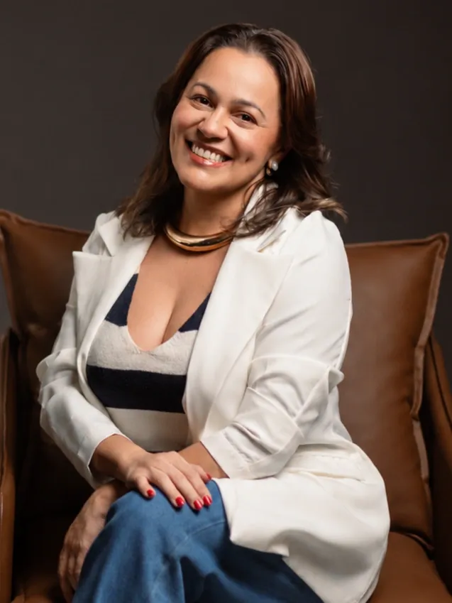 Prof.ª Raquel Oliveira